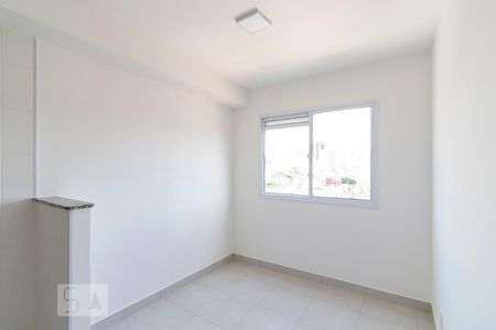 Sala e Cozinha de apartamento para alugar com 1 quarto, 26m² em Cambuci, São Paulo