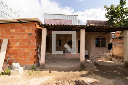 Casa para alugar com 96m², 2 quartos e 3 vagasQuintal