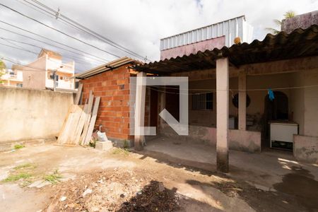 Casa para alugar com 96m², 2 quartos e 3 vagasQuintal