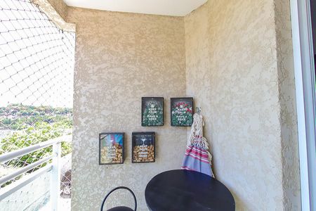 Sacada da Sala de apartamento para alugar com 2 quartos, 57m² em Vila Silveira, Guarulhos