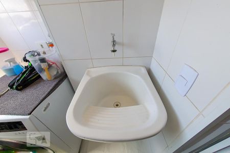 Apartamento à venda com 57m², 2 quartos e 1 vaga Apartamento à venda com 57m², 2 quartos e 1 vagaArea de Serviço