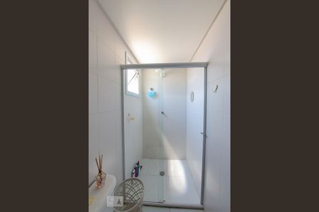 Apartamento à venda com 57m², 2 quartos e 1 vaga Apartamento à venda com 57m², 2 quartos e 1 vagaBanheiro da Suite