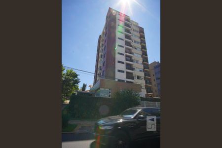 Apartamento à venda com 80m², 2 quartos e 1 vagaFachada do bloco