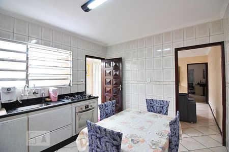 Casa à venda com 256m², 3 quartos e 2 vagasCozinha