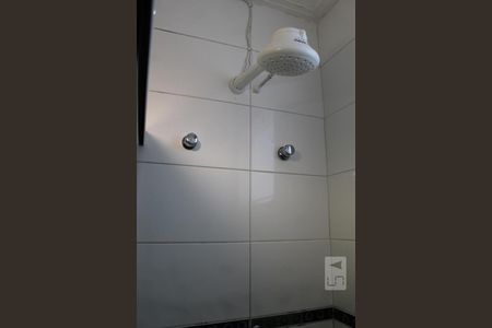 Casa de condomínio para alugar com 350m², 6 quartos e 2 vagas Casa de condomínio para alugar com 350m², 6 quartos e 2 vagasBanheiro da Suíte 1