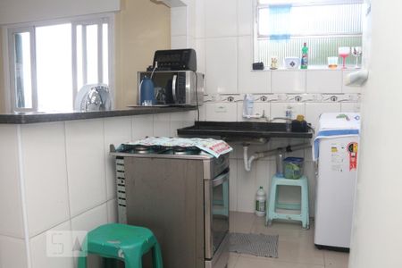 Cozinha de apartamento para alugar com 1 quarto, 68m² em Centro, São Vicente