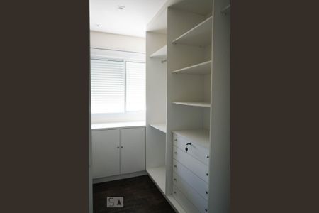 Apartamento para alugar com 67m², 2 quartos e 1 vagaCloset