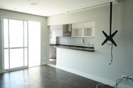 Sala/Cozinha de apartamento para alugar com 2 quartos, 67m² em Vila Anastácio, São Paulo