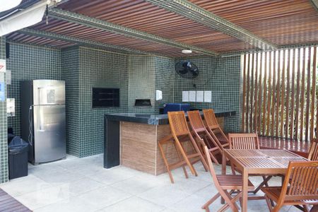 Apartamento para alugar com 67m², 2 quartos e 1 vagaÁrea comum - Churrasqueira
