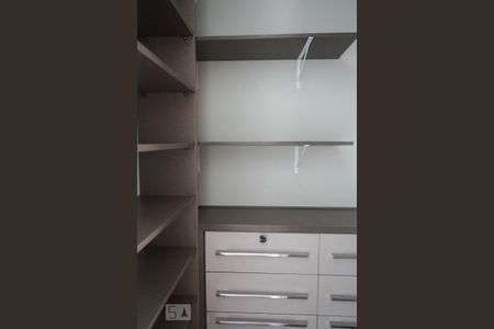 Apartamento para alugar com 67m², 2 quartos e 1 vagaCloset