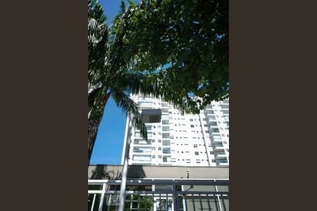 Apartamento para alugar com 67m², 2 quartos e 1 vagaFachada