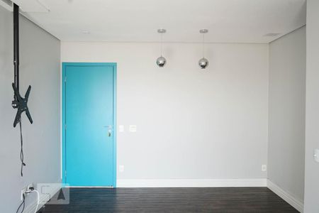 Sala de apartamento para alugar com 2 quartos, 67m² em Vila Anastácio, São Paulo