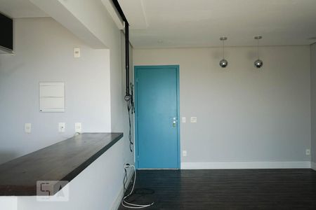 Sala de apartamento para alugar com 2 quartos, 67m² em Vila Anastácio, São Paulo