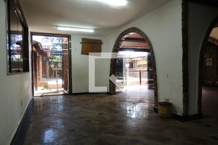 Sala  de casa para alugar com 4 quartos, 840m² em Anil, Rio de Janeiro