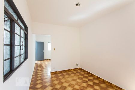 Sala de casa para alugar com 2 quartos, 70m² em Presidente Roosevelt, Uberlândia