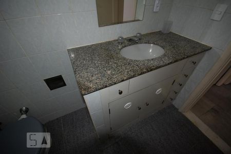 Apartamento para alugar com 60m², 1 quarto e sem vagaBanheiro