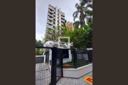 Apartamento para alugar com 200m², 3 quartos e 3 vagasFachada