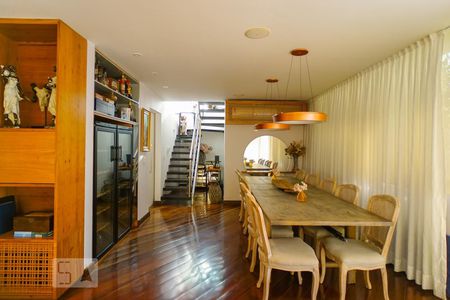 Sala de apartamento à venda com 5 quartos, 750m² em Barra da Tijuca, Rio de Janeiro