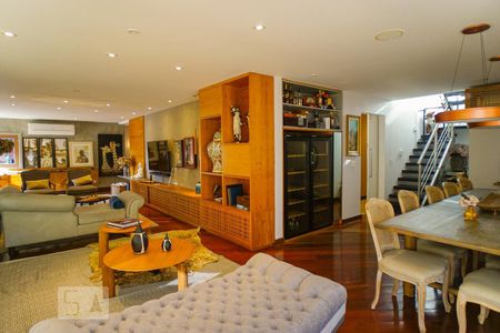 Sala de apartamento à venda com 5 quartos, 750m² em Barra da Tijuca, Rio de Janeiro