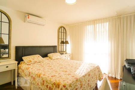 Apartamento à venda com 750m², 5 quartos e 6 vagasSuíte 2