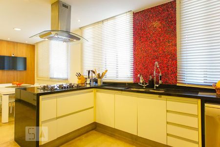 Apartamento à venda com 750m², 5 quartos e 6 vagasCozinha