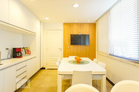 Apartamento à venda com 750m², 5 quartos e 6 vagasCozinha