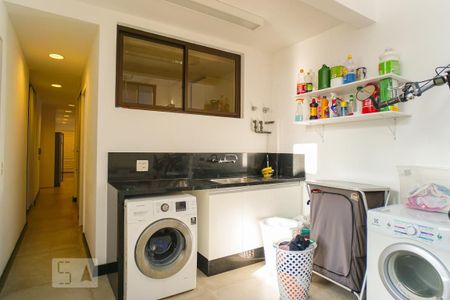 Apartamento à venda com 750m², 5 quartos e 6 vagasÁrea de Serviço