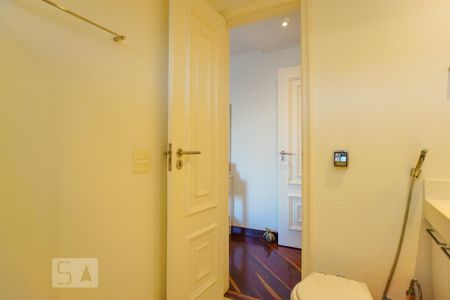 Apartamento à venda com 750m², 5 quartos e 6 vagasBanheiro da Suíte 4