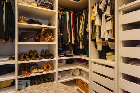 Apartamento à venda com 750m², 5 quartos e 6 vagasCloset da Suíte 1