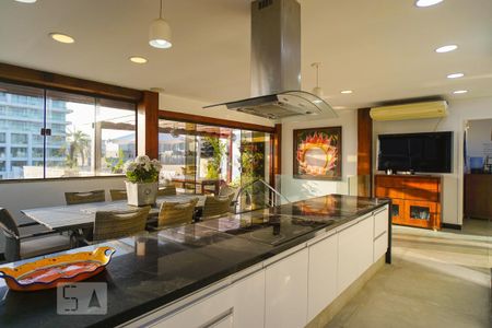 Apartamento à venda com 750m², 5 quartos e 6 vagasCozinha Gourmet