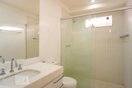 Apartamento à venda com 750m², 5 quartos e 6 vagasBanheiro da Suíte 5