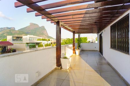 Apartamento à venda com 750m², 5 quartos e 6 vagasVaranda da Cozinha Gourmet