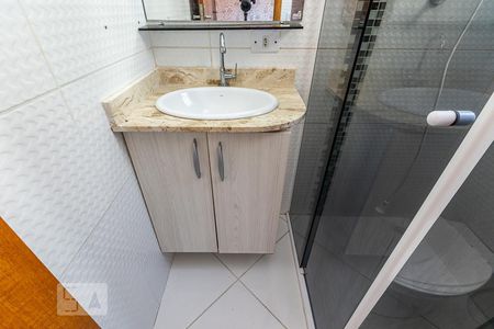 Casa de condomínio à venda com 58m², 2 quartos e 1 vagaBanheiro suíte 2