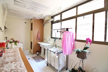 Apartamento à venda com 230m², 4 quartos e 3 vagasÁrea de Serviço