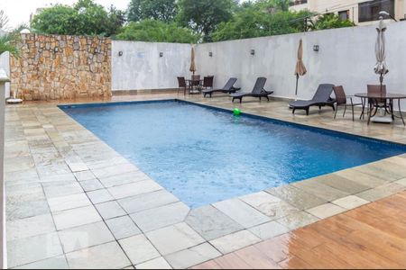 Apartamento à venda com 230m², 4 quartos e 3 vagasÁrea comum - Piscina