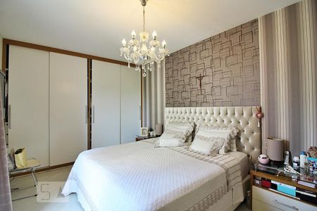 Apartamento à venda com 230m², 4 quartos e 3 vagasQuarto 1 - Suíte