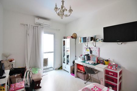 Apartamento à venda com 230m², 4 quartos e 3 vagasQuarto 2