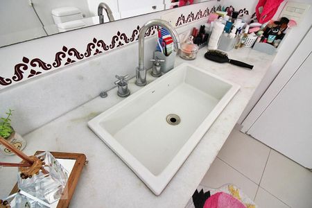 Apartamento à venda com 230m², 4 quartos e 3 vagasBanheiro Social