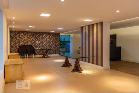 Apartamento à venda com 230m², 4 quartos e 3 vagasÁrea comum