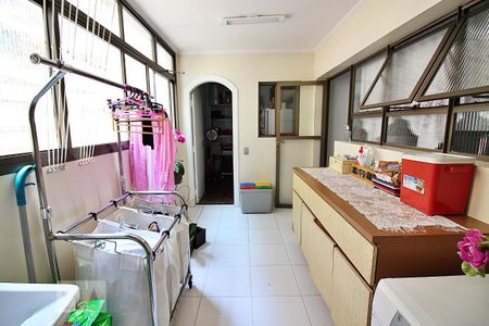 Apartamento à venda com 230m², 4 quartos e 3 vagasÁrea de Serviço
