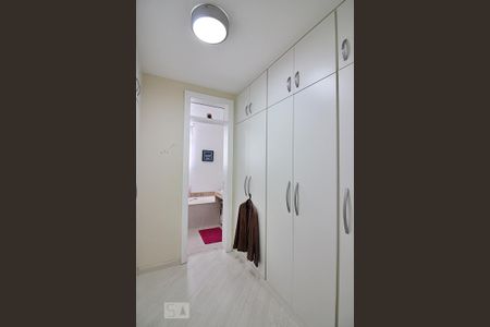 Apartamento à venda com 230m², 4 quartos e 3 vagasCloset do Quarto 1 - Suíte