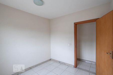 Quarto 1 de casa para alugar com 2 quartos, 70m² em Dom Bosco, Belo Horizonte
