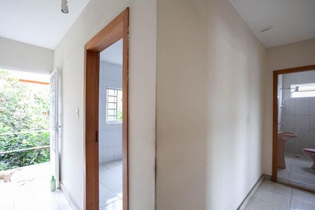 Corredor de casa para alugar com 2 quartos, 70m² em Dom Bosco, Belo Horizonte