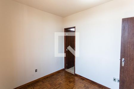 Suíte de apartamento à venda com 3 quartos, 100m² em Sagrada Família, Belo Horizonte