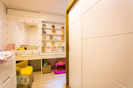 Apartamento à venda com 90m², 2 quartos e 2 vagasQuarto 2