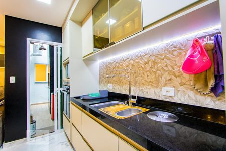 Apartamento à venda com 90m², 2 quartos e 2 vagasCozinha