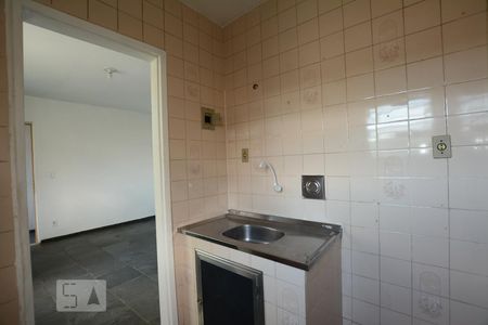 Cozinha de kitnet/studio para alugar com 1 quarto, 52m² em Penha Circular, Rio de Janeiro