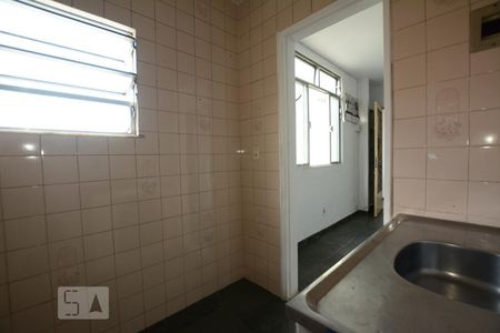 Cozinha de kitnet/studio para alugar com 1 quarto, 52m² em Penha Circular, Rio de Janeiro