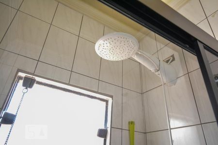 Casa à venda com 113m², 3 quartos e 1 vagaChuveiro