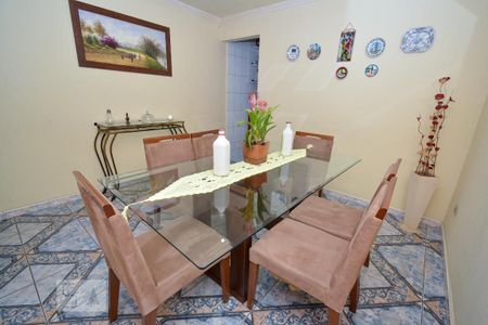 Casa à venda com 113m², 3 quartos e 1 vagaSala de Jantar